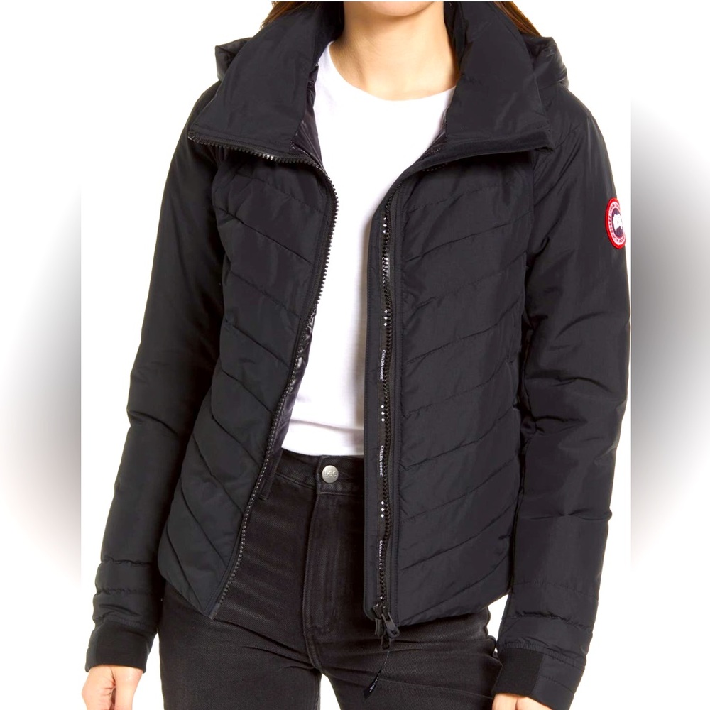 Canada Goose Hybrid 750 Women’s XXL.  Fits like a 16